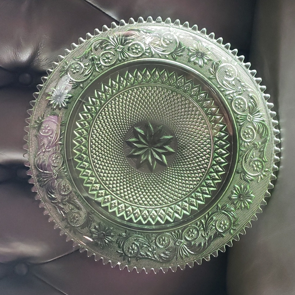 Tiara by Indiana Glass Chantilly Green Serving Plate
